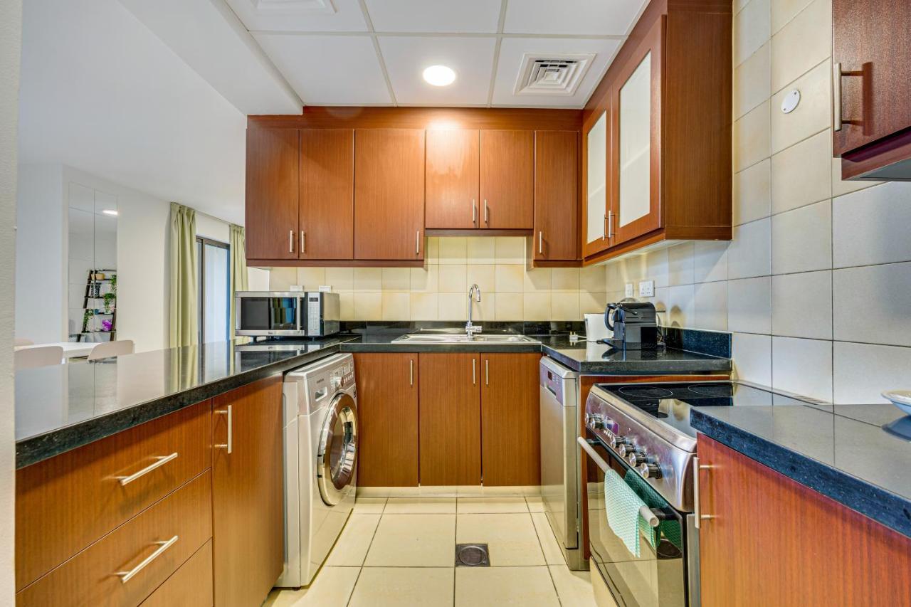 Big Apartment In Murjan, Jbr, Near The Beach Дубай Экстерьер фото